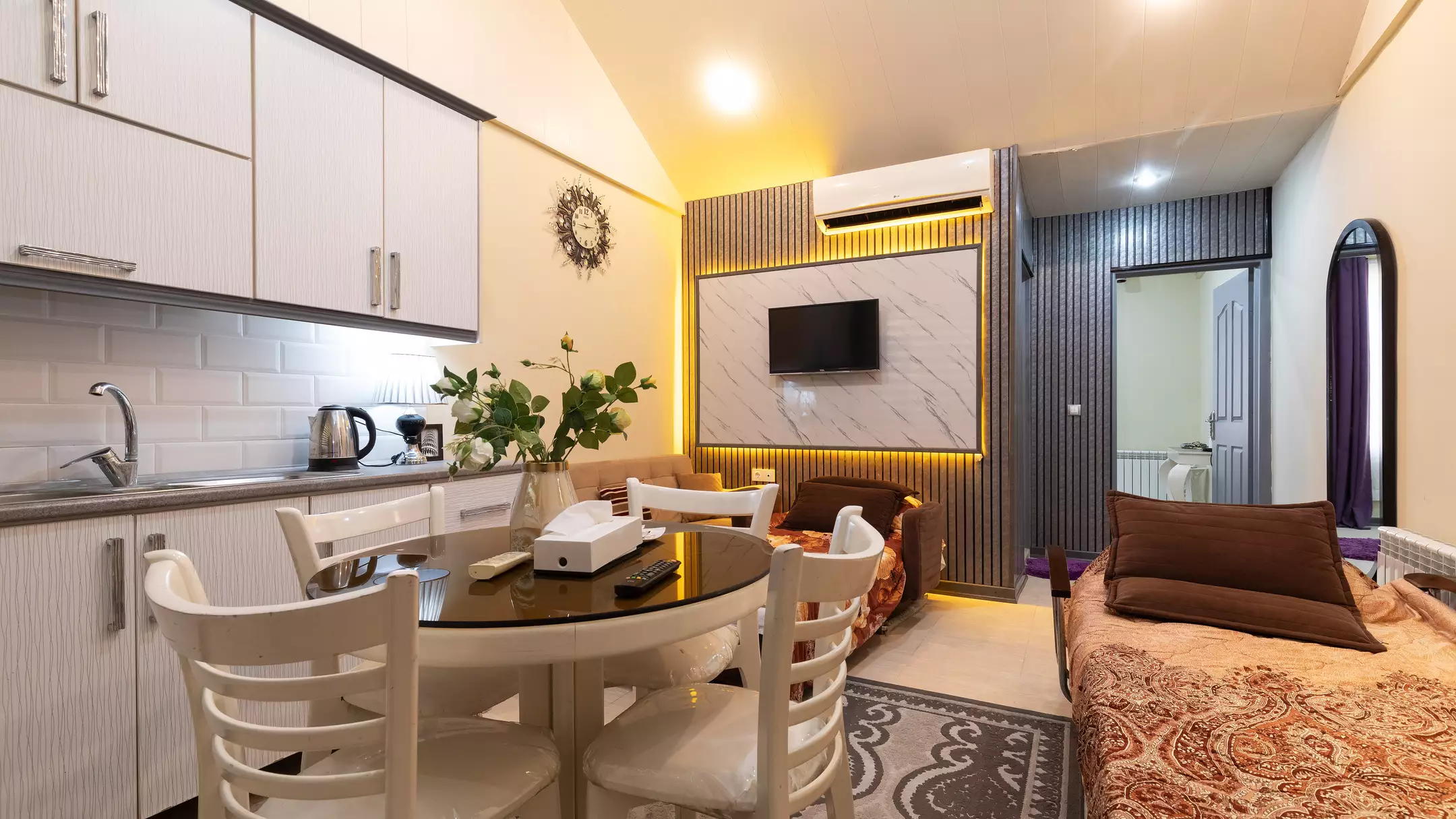 Alibaba https://cdn.alibaba.ir/ostorage/hotel-accommodation-images/685934ecac13a7ed0d84dff1_ویلا یک خوابه چهارتخته رویال (2).webp